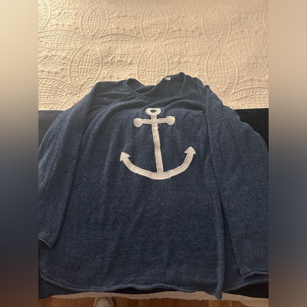 Lulub women’s crew neck sweater